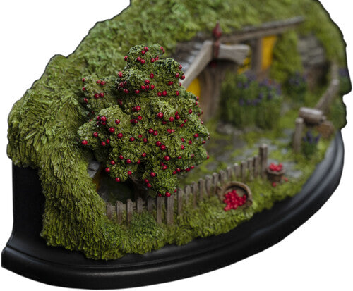 WETA Workshop Polystone - 13 Apple Orchard Hobbit Hole