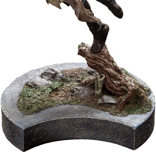 WETA Workshop Polystone - The Dark Crystal: Age of Resistance - Deet the Gelfling 1:6 Scale Statue - Surprise Castle