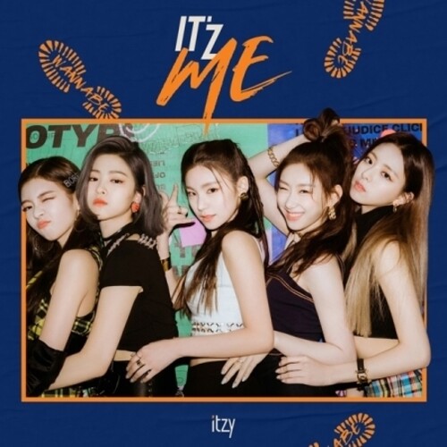 Itzy - It'z Me (Random Cover) (Incl. 80pg Photobook, Frame Sleeve, Cover Postcard + 2 x Photocards) (CD)