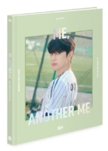 Me, Another Me (Jae Yoon's Photo Essay) (136pg Photo Essay, 2 Photocards + 2 Mini-Posters)