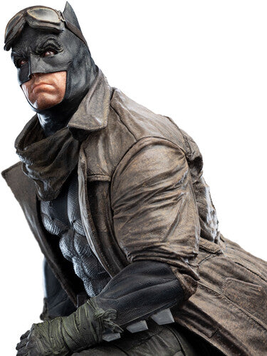 WETA Workshop Limited Edition Polystone - Zack Snyder's Justice League: Batman 1:4 Scale Statue