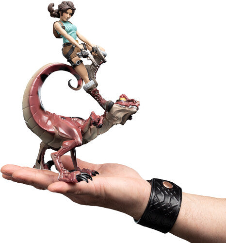 WETA Workshop Mini Epics - Tomb Raider - Lara Croft & Raptor