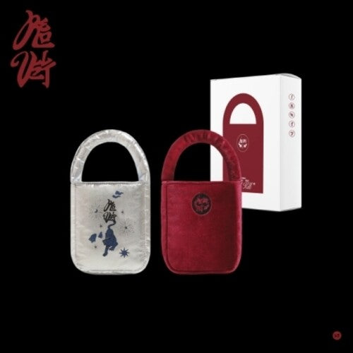 Red Velvet - What A Chill Kill - Bag Version - Limited Edition - incl. Bag, Postcard, + Photocard Set (CD)